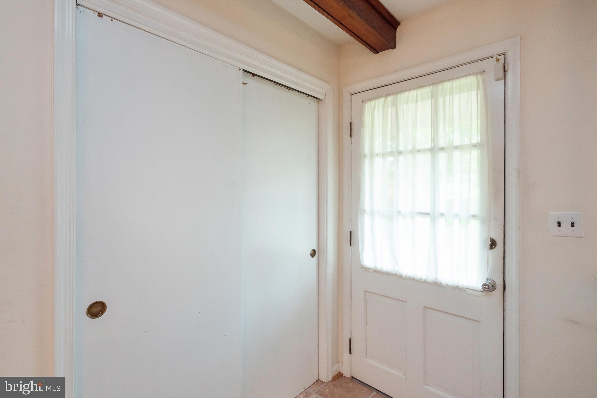 7706 Signal Hill Road Manassas, VA 20111 - Photo 4 of 35 Gallery Image 4