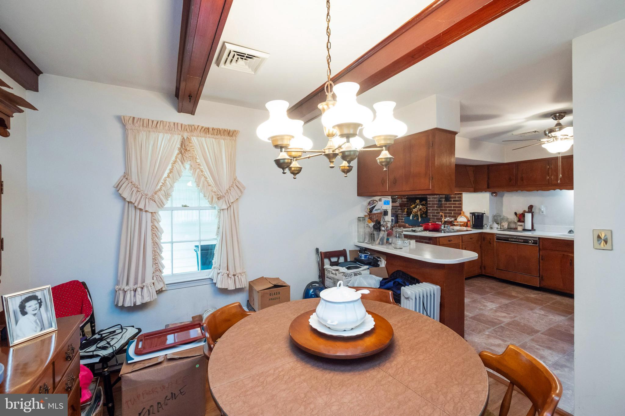 7706 Signal Hill Road Manassas, VA 20111 - Photo 7 of 35 Gallery Image 7