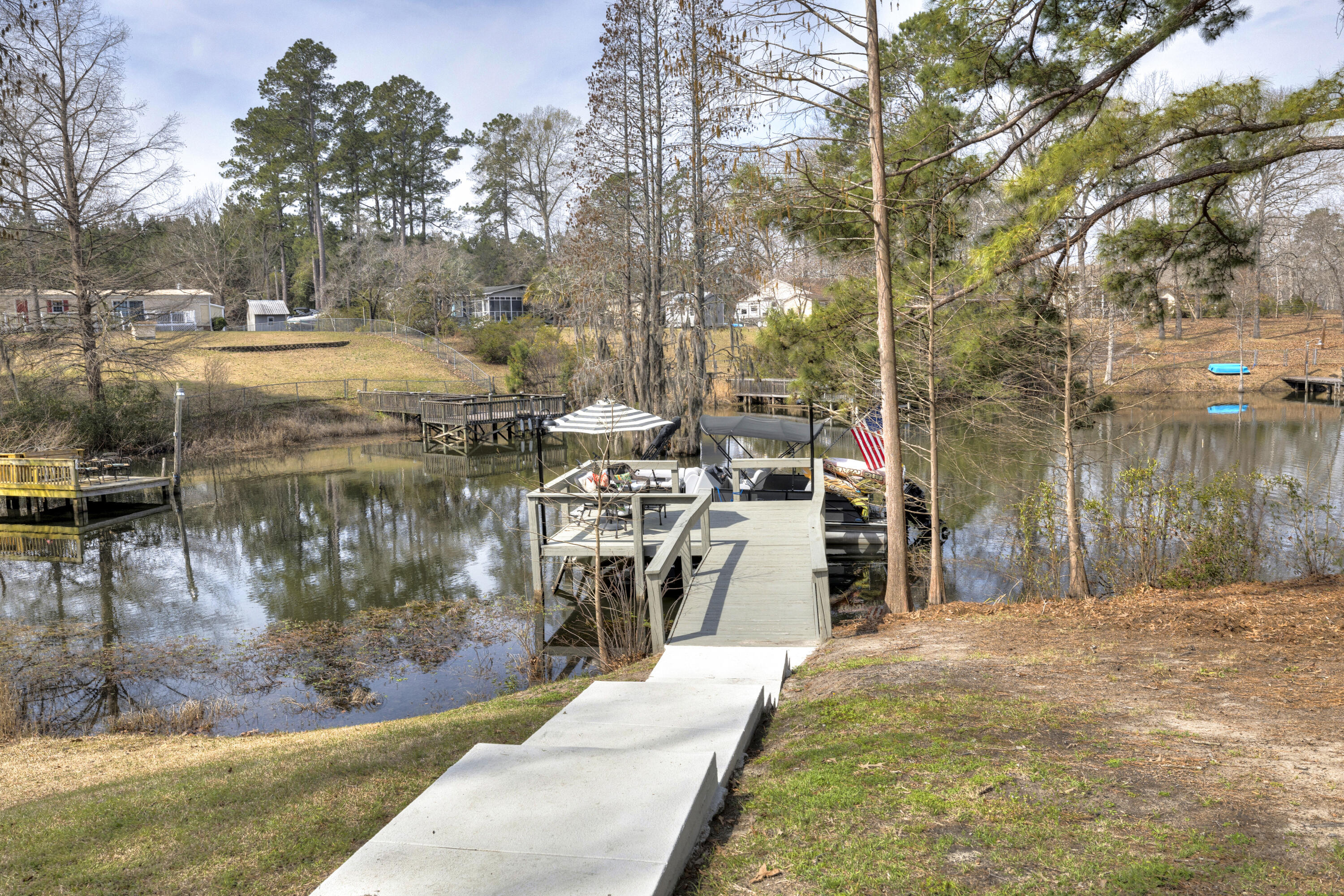1762 James Loop Road Manning, SC 29102 - Photo 8 of 65 27