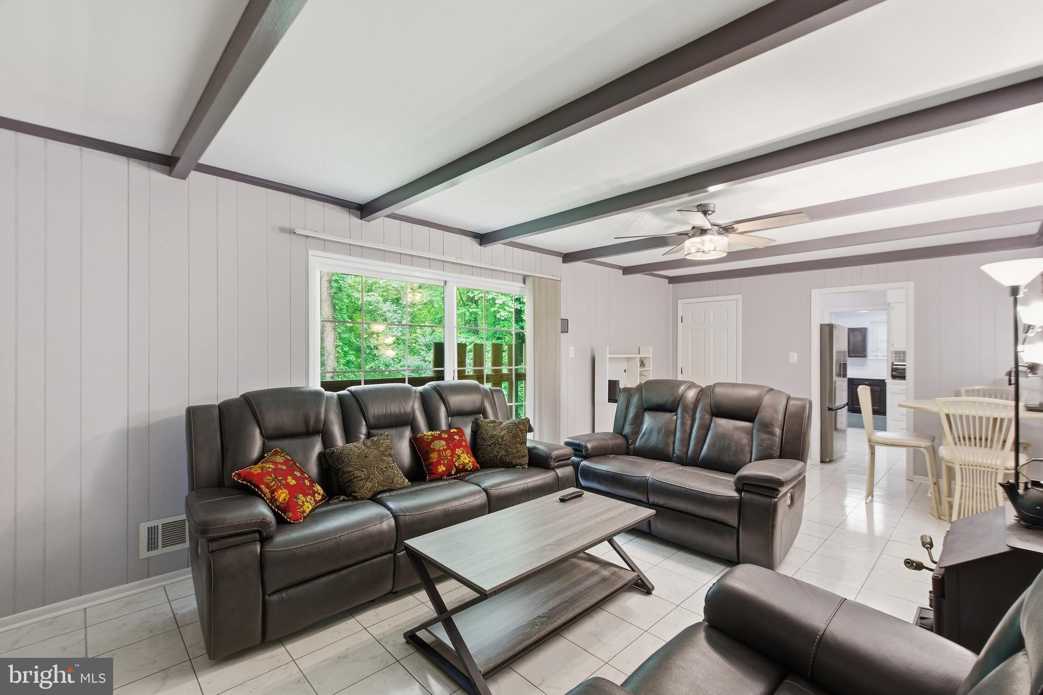 14105 Manchester Road Upper Marlboro, MD 20774 - Photo 18 of 51 family room view 3