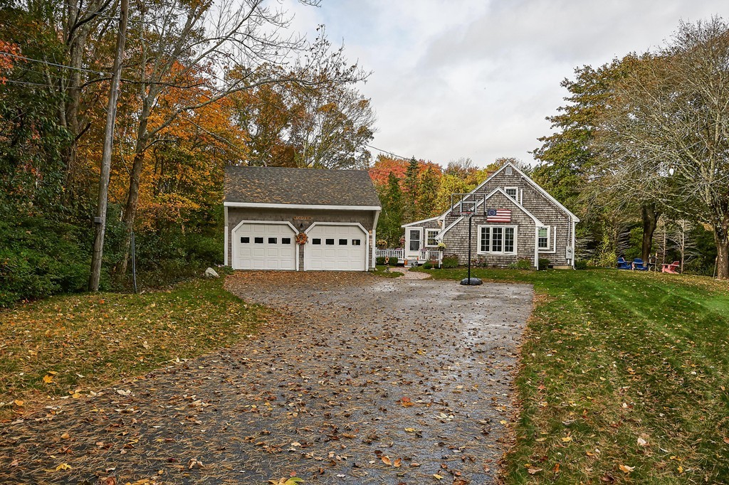 81 Center Street Hanover, MA 02339 - Photo 2 of 26 Gallery Image 2