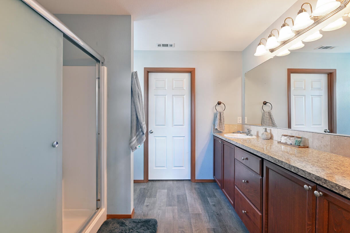 7521 High Banks Road Central Point, OR 97502 - Photo 18 of 28 DSC_1351