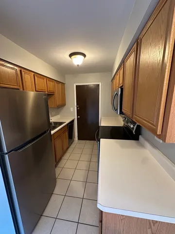 $1,650 | 5728 West 128th Street, Unit 3A, Crestwood, IL 60418