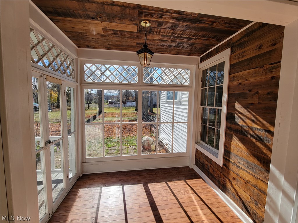 6500 Sanborn Road Ashtabula, OH 44004 - Photo 30 of 35 welcoming sun room