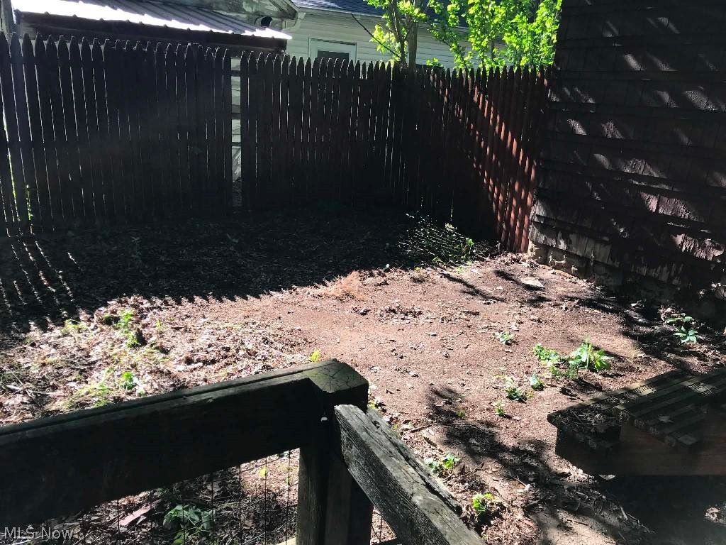 1706 Hampton Road Akron, OH 44305 - Photo 28 of 28 Back yard