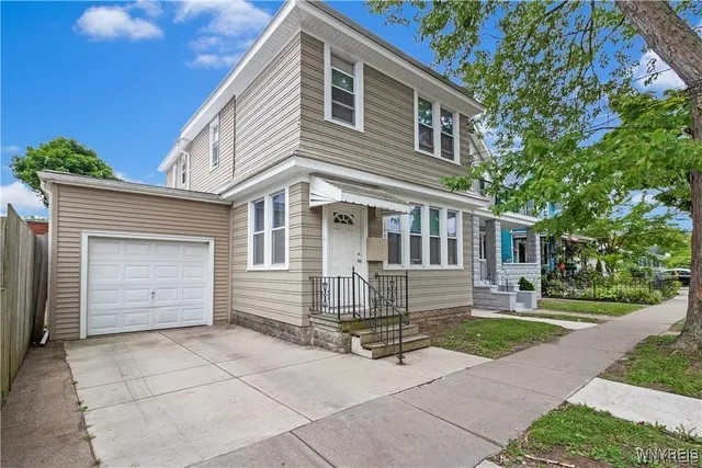 $950 | 193 Vermont Street, Buffalo, NY 14213
