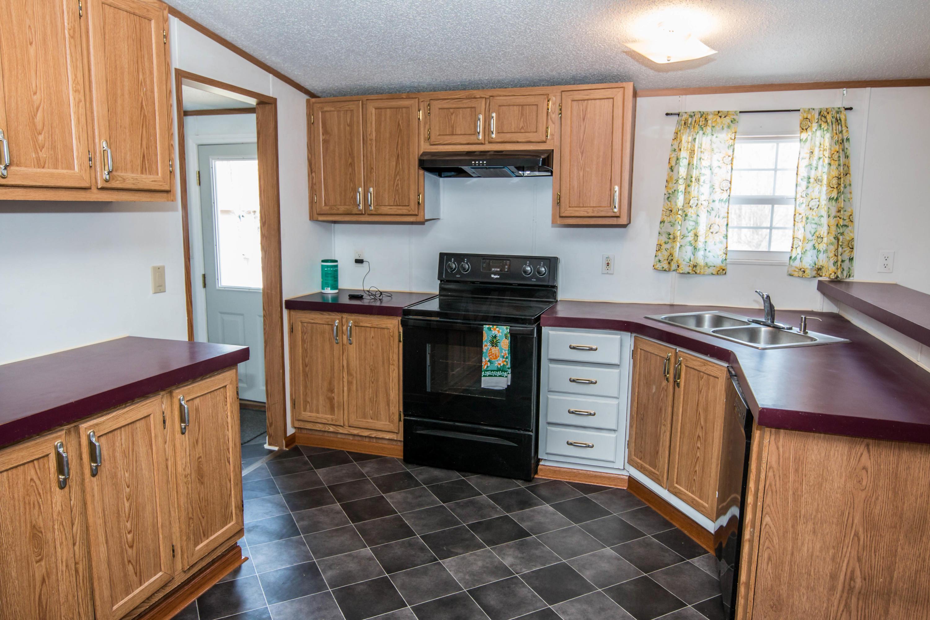 18296 North Liberty Road Fredericktown, OH 43019 - Photo 13 of 26