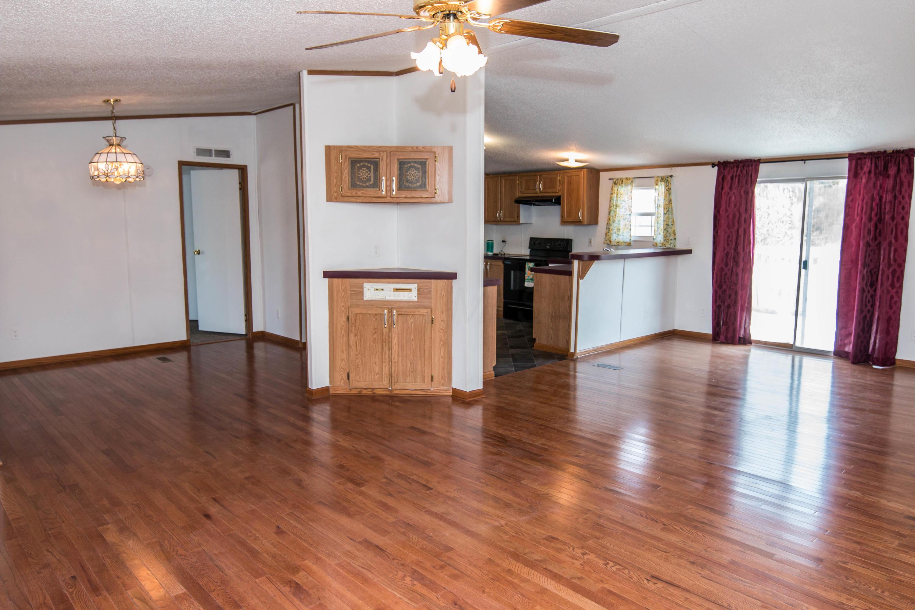 18296 North Liberty Road Fredericktown, OH 43019 - Photo 3 of 26