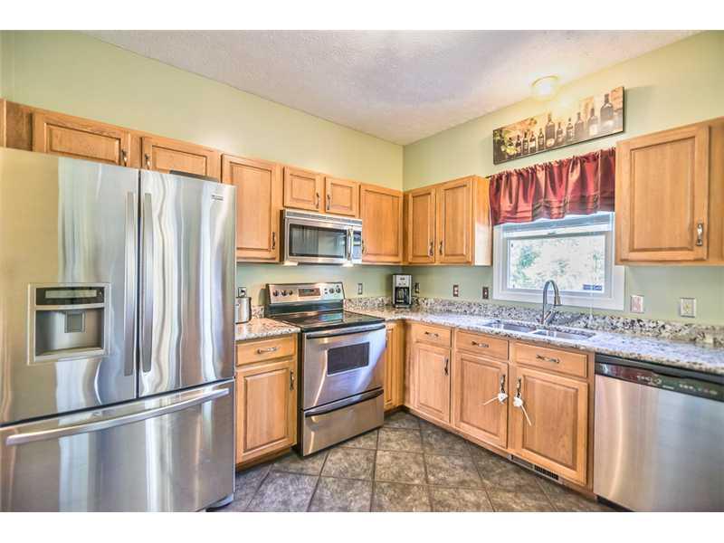 2076 Powell Road Cranberry Township, PA 16066 - Photo 5 of 22 Kitchen.