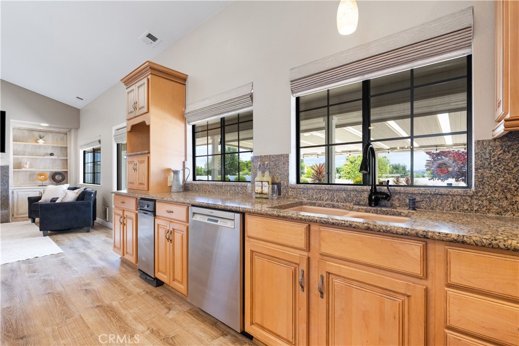 1275 Shane Lane Templeton, CA 93465 - Photo 16 of 70