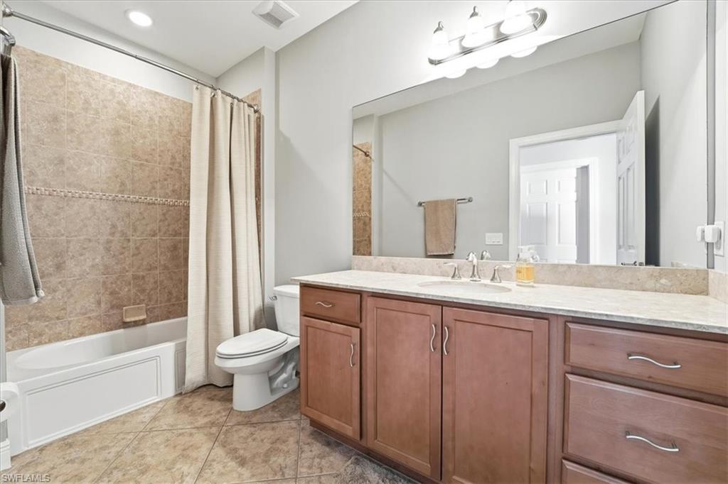 13390 Kent Street Naples, FL 34109 - Photo 14 of 34