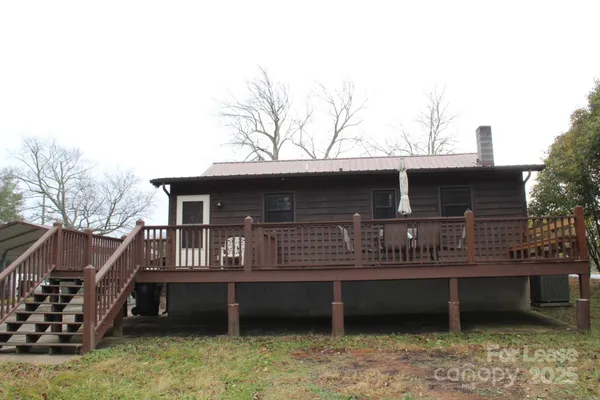 $1,475 | 105 Park Street, Columbus, NC 28722