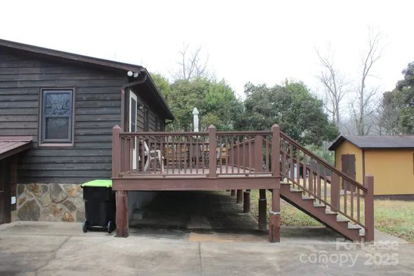 $1,475 | 105 Park Street, Columbus, NC 28722