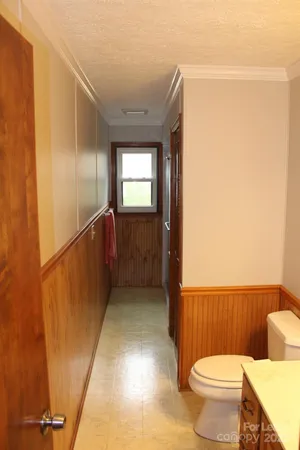 $1,475 | 105 Park Street, Columbus, NC 28722