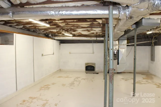 $1,475 | 105 Park Street, Columbus, NC 28722