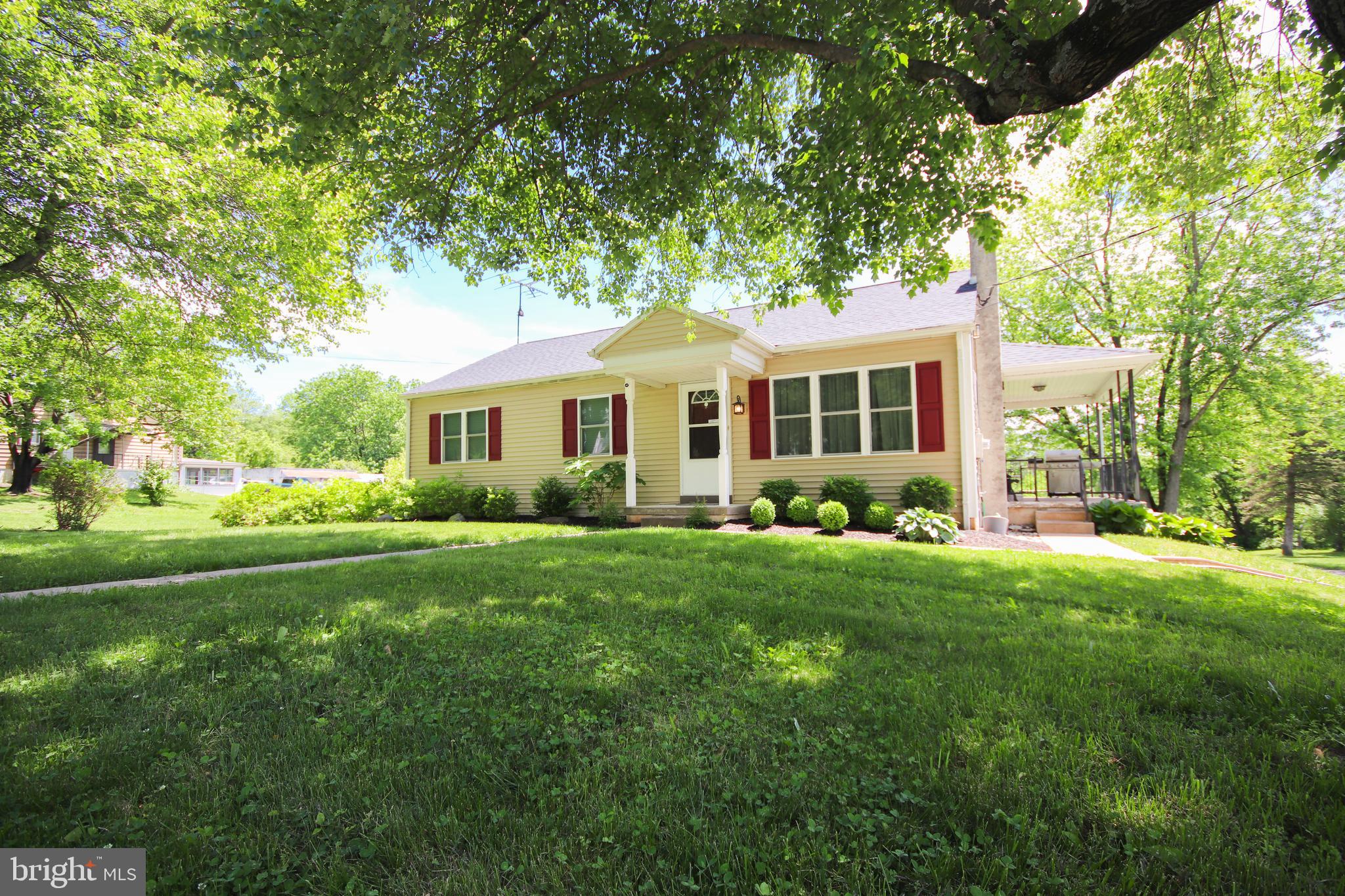 1448 Kepler Road Pottstown, PA 19464 - Photo 3 of 40 Gallery Image 3