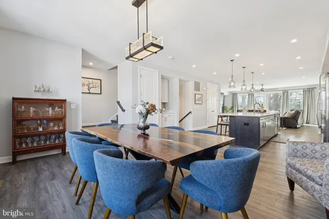 $914,900 | 8102 Zoe Place, Alexandria, VA 22306