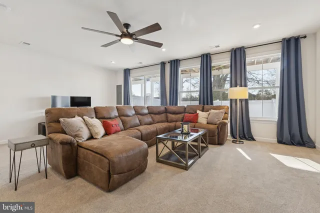 $914,900 | 8102 Zoe Place, Alexandria, VA 22306