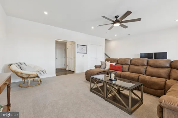 $875,000 | 8102 Zoe Place, Alexandria, VA 22306