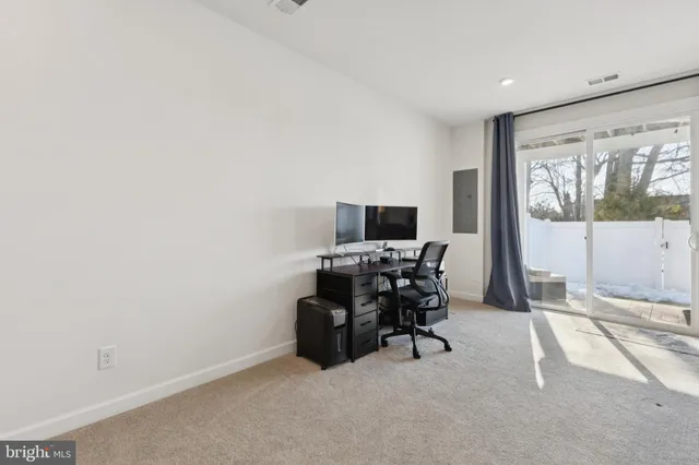 $914,900 | 8102 Zoe Place, Alexandria, VA 22306