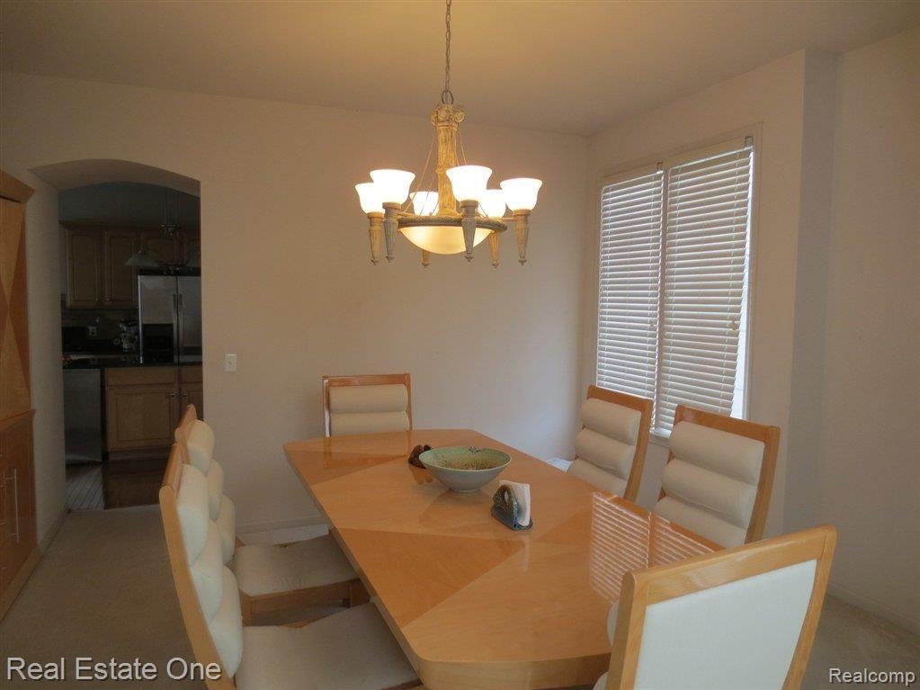 1315 Ross Lane Rochester, MI 48306 - Photo 5 of 18 Dining Rm.