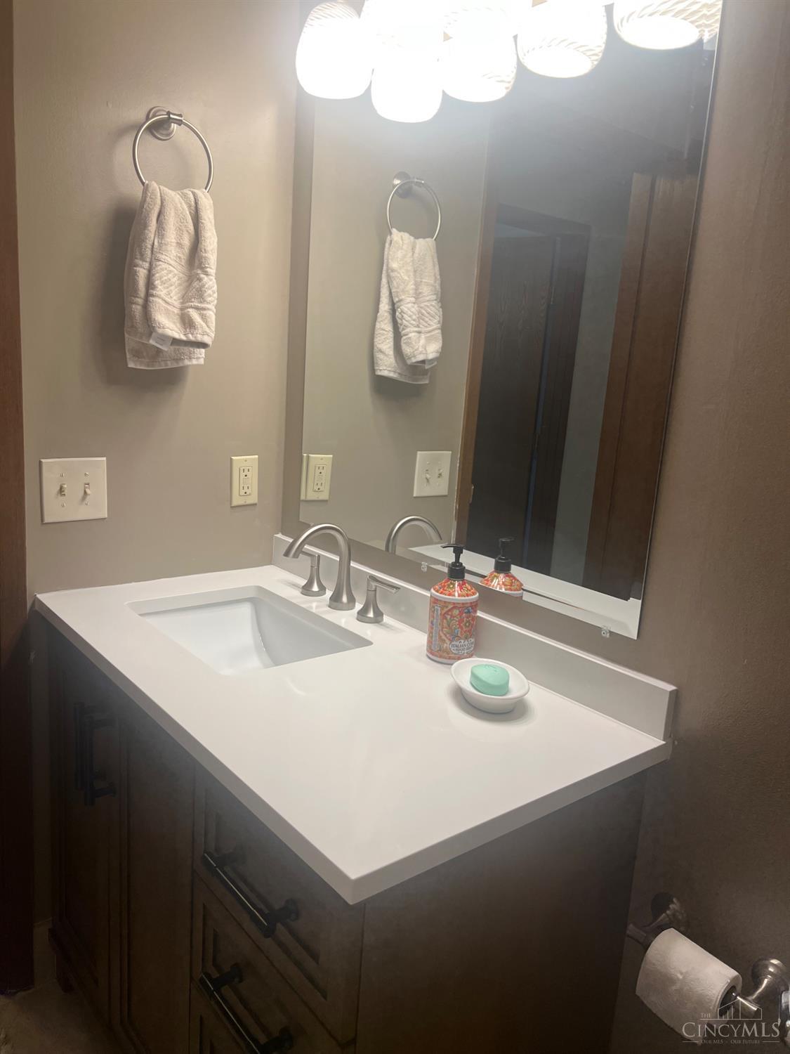 4274 Paul Road, Unit 23 Cincinnati, OH 45238 - Photo 17 of 36 Gallery Image 17