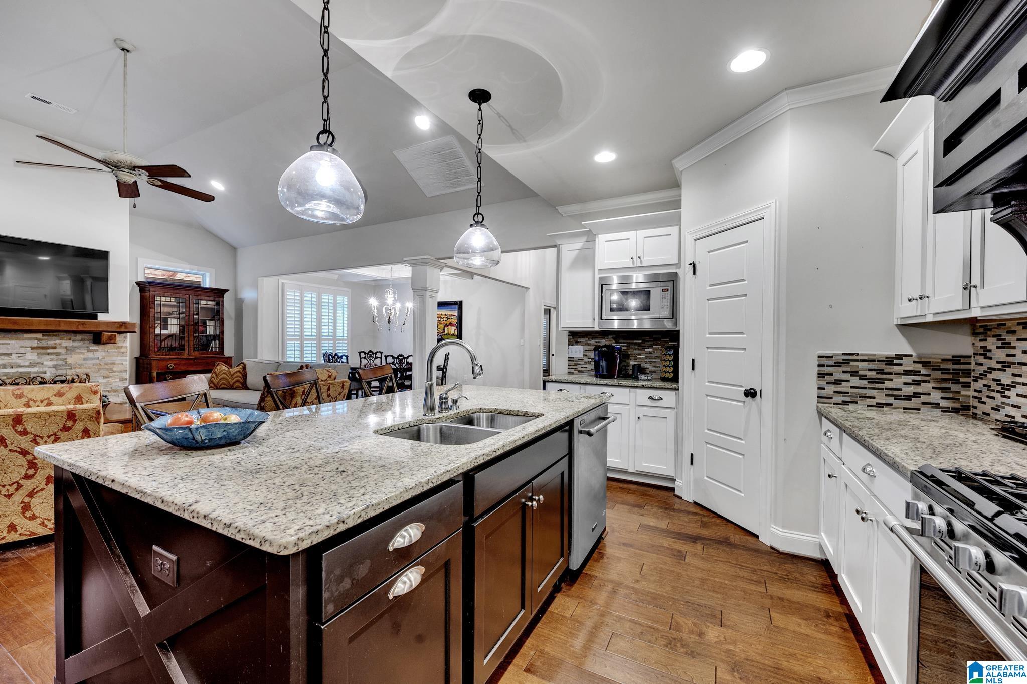 340 Strathaven Circle Pelham, AL 35124 - Photo 14 of 49