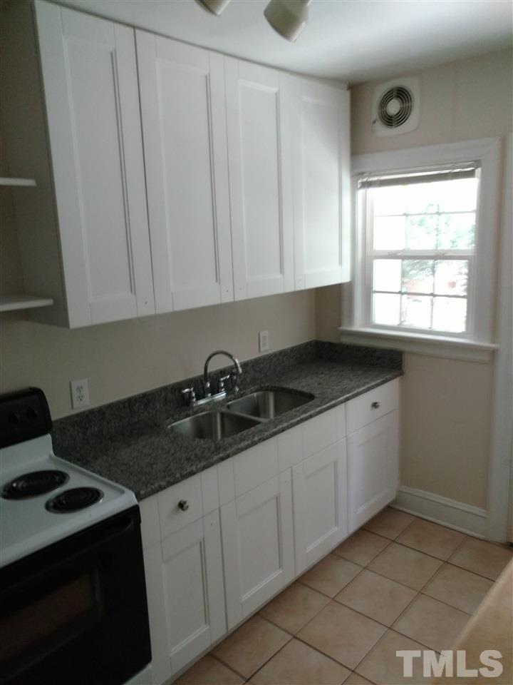 906 1/2 Canterbury Road Raleigh, NC 27607 - Photo 7 of 8