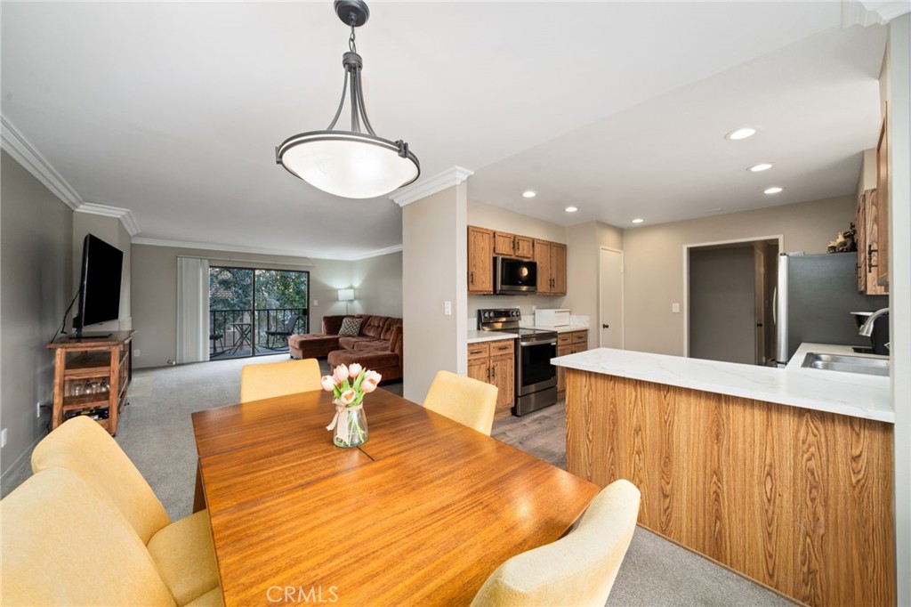12400 Montecito Road, Unit 412 Seal Beach, CA 90740 - Photo 8 of 33