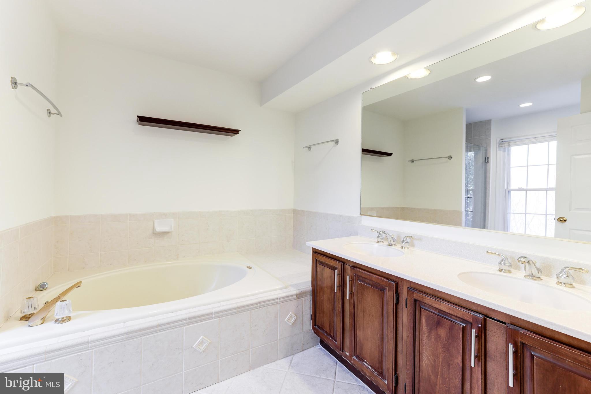 3786 Inverness Road Fairfax, VA 22033 - Photo 28 of 42 Gallery Image 28