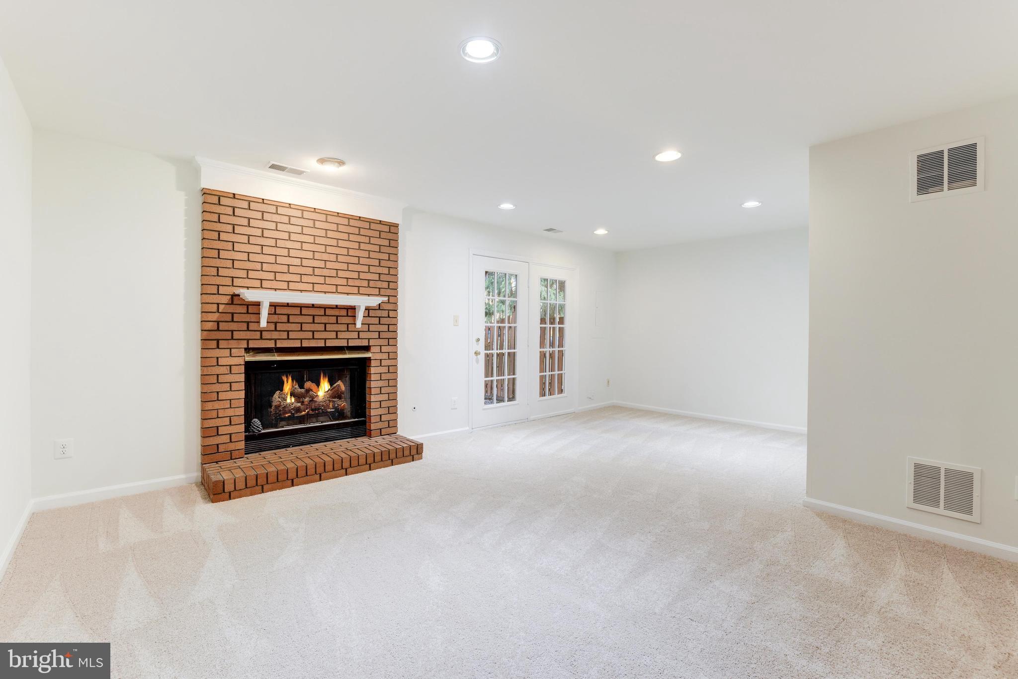 3786 Inverness Road Fairfax, VA 22033 - Photo 31 of 42 Gallery Image 31