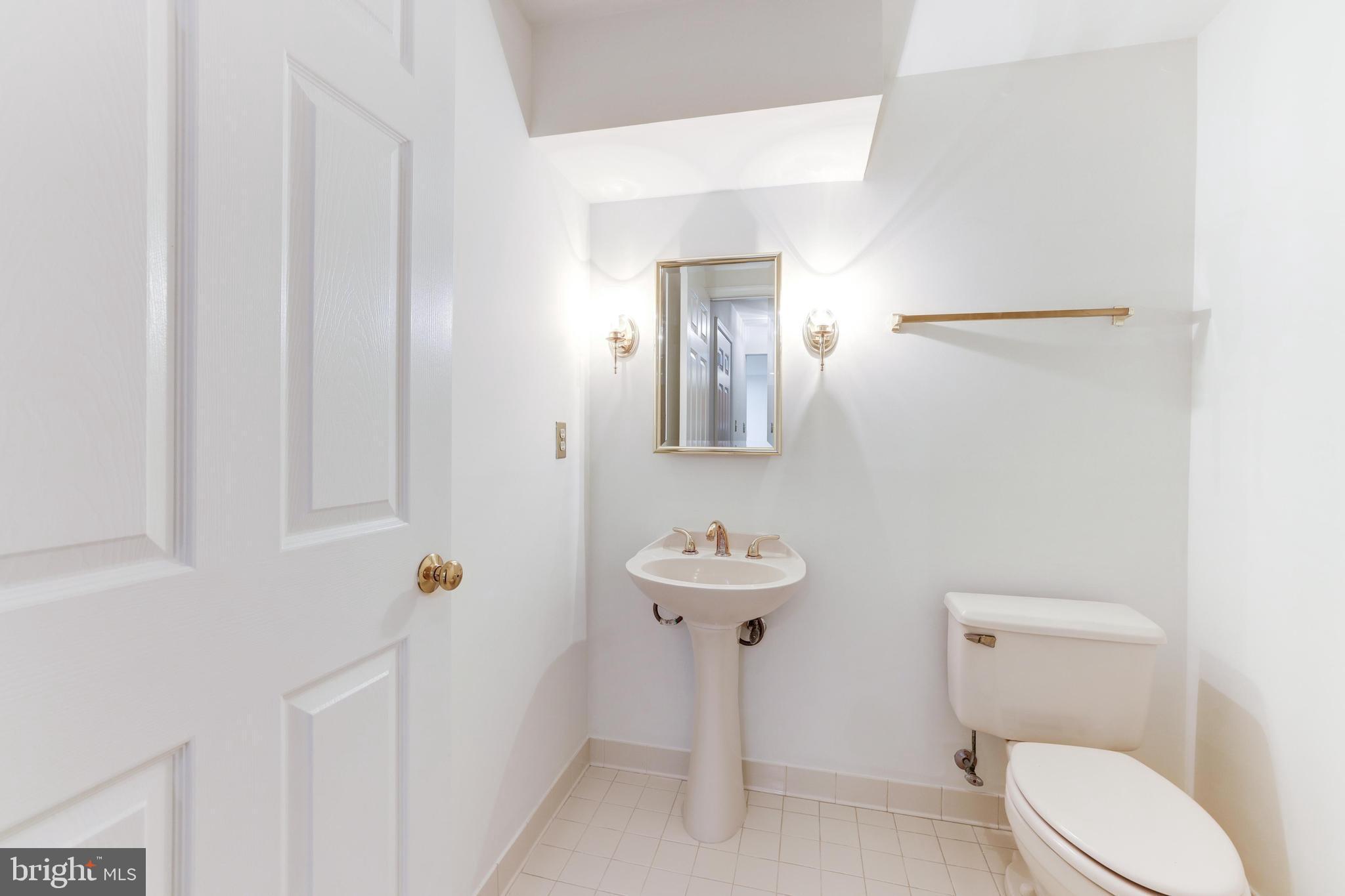 3786 Inverness Road Fairfax, VA 22033 - Photo 34 of 42 Gallery Image 34
