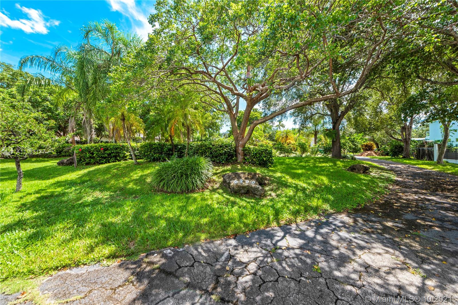 6290 Moss Ranch Road Pinecrest, FL 33156 - Photo 14 of 28 Gallery Image 14