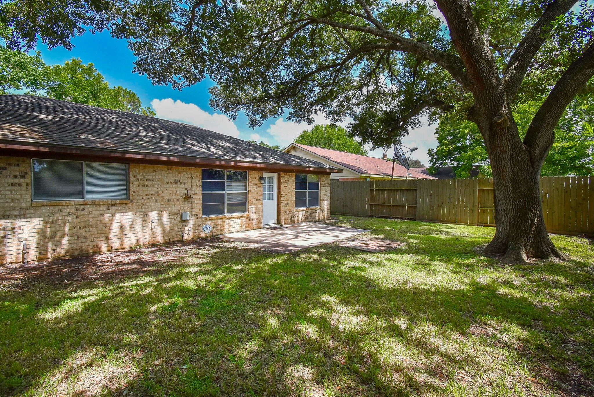 2014 Jones Street Rosenberg, TX 77471 - Photo 30 of 33