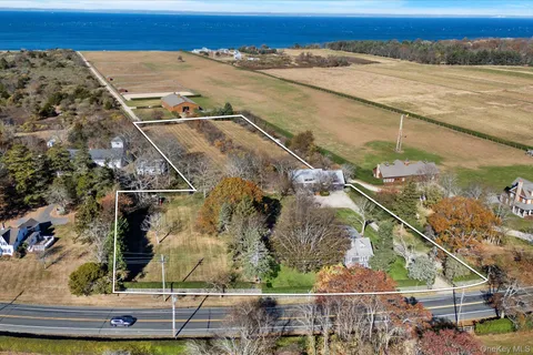 $2,850,000 | 35335 Main Road, Orient, NY 11957
