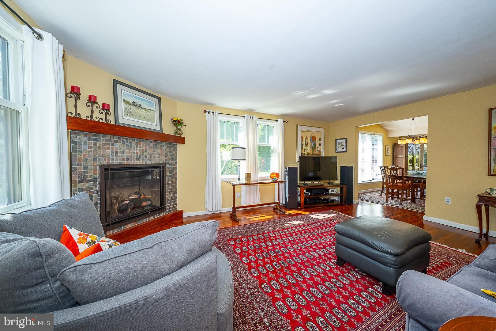 608 South Devon Avenue Wayne, PA 19087 - Photo 3 of 40 Family Room