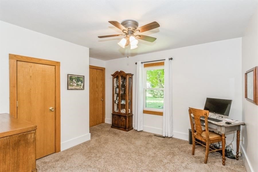 3271 Bayertown Road Southwest Riverside, IA 52327 - Photo 9 of 30 Gallery Image 9