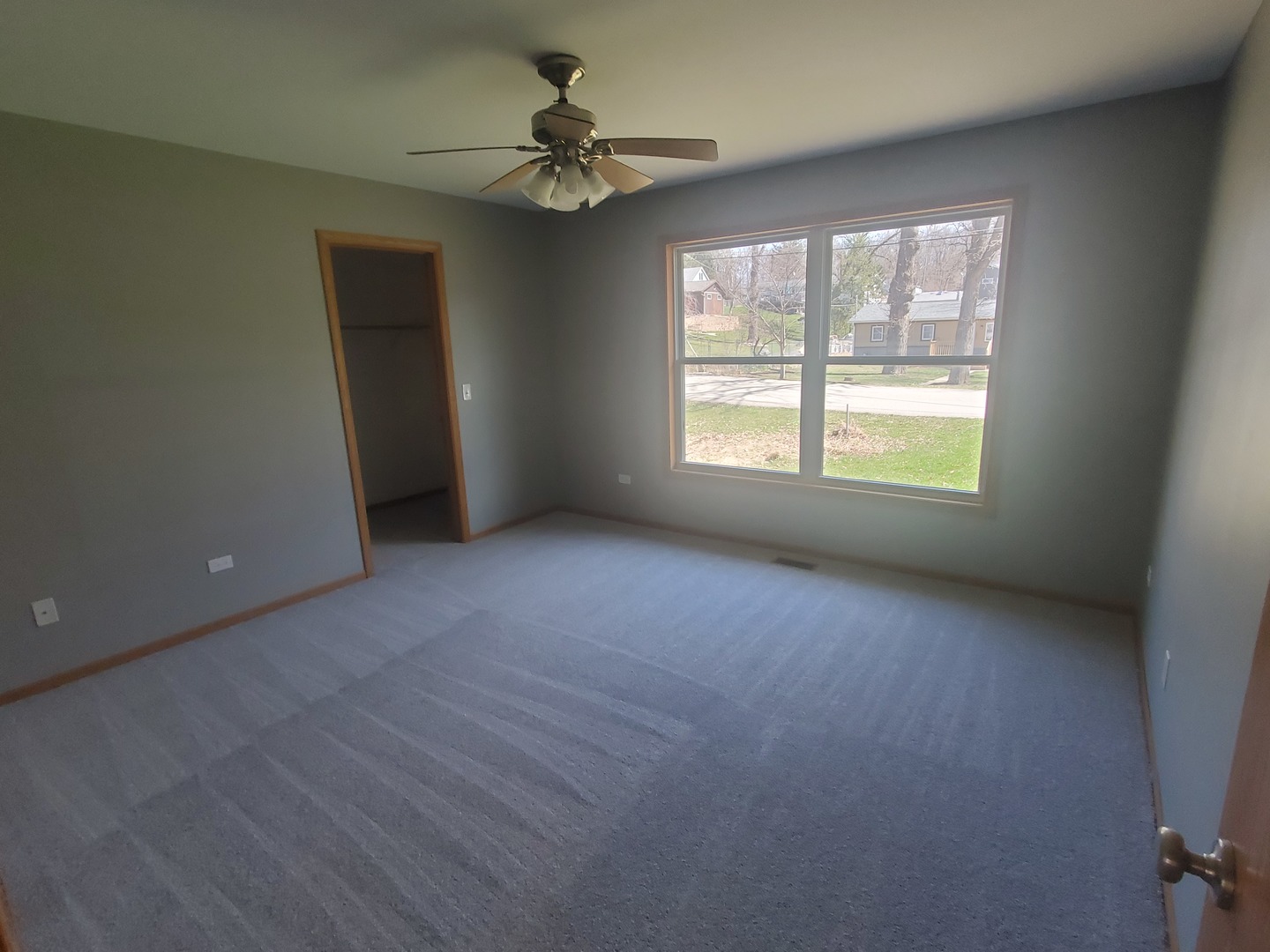38188 North 3rd Avenue Spring Grove, IL 60081 - Photo 7 of 14 a view of an empty room with a window
