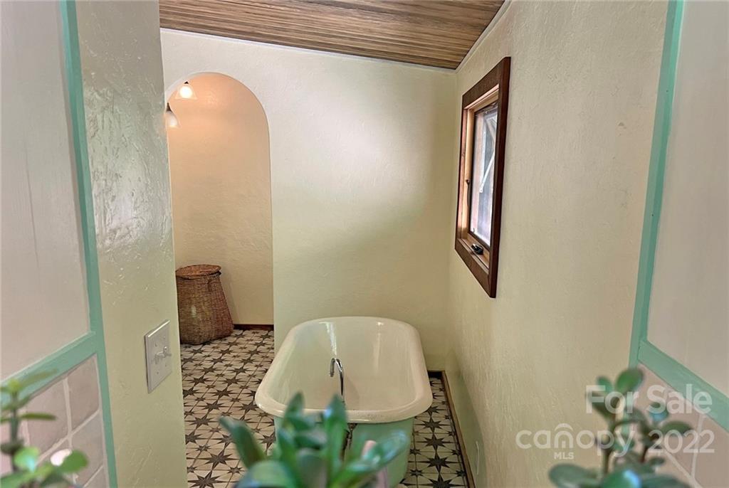 586 Rabbit Den Road Hot Springs, NC 28743 - Photo 21 of 46 Gallery Image 21