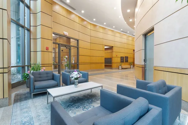 $225,000 | 400 North LaSalle Drive, Unit 1403, Chicago, IL 60654