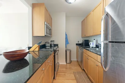 $235,000 | 400 North LaSalle Drive, Unit 1403, Chicago, IL 60654