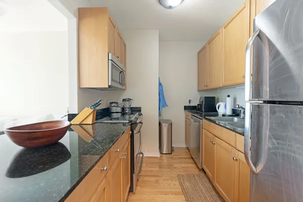 $225,000 | 400 North LaSalle Drive, Unit 1403, Chicago, IL 60654