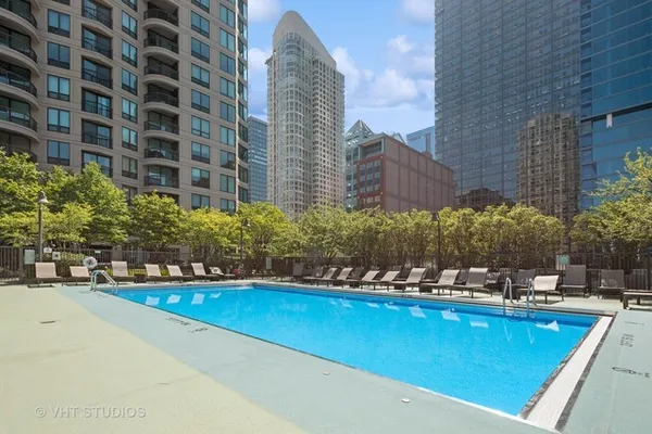 $225,000 | 400 North LaSalle Drive, Unit 1403, Chicago, IL 60654