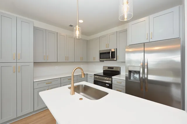 $1,950 | 125 High Pk Circle, Lebanon, TN 37087