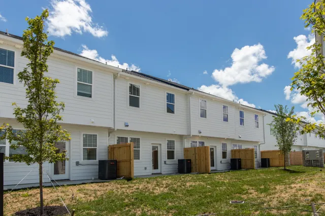 $1,950 | 125 High Pk Circle, Lebanon, TN 37087