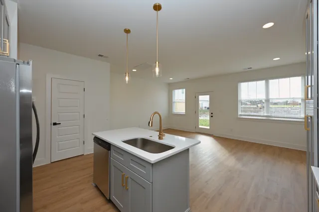 $1,950 | 125 High Pk Circle, Lebanon, TN 37087