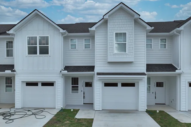 $1,950 | 125 High Pk Circle, Lebanon, TN 37087