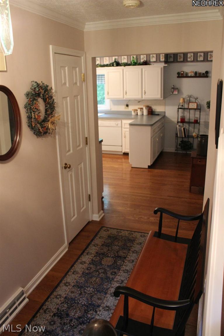 7376 Woodyard Road Hudson, OH 44236 - Photo 3 of 25 Gallery Image 3