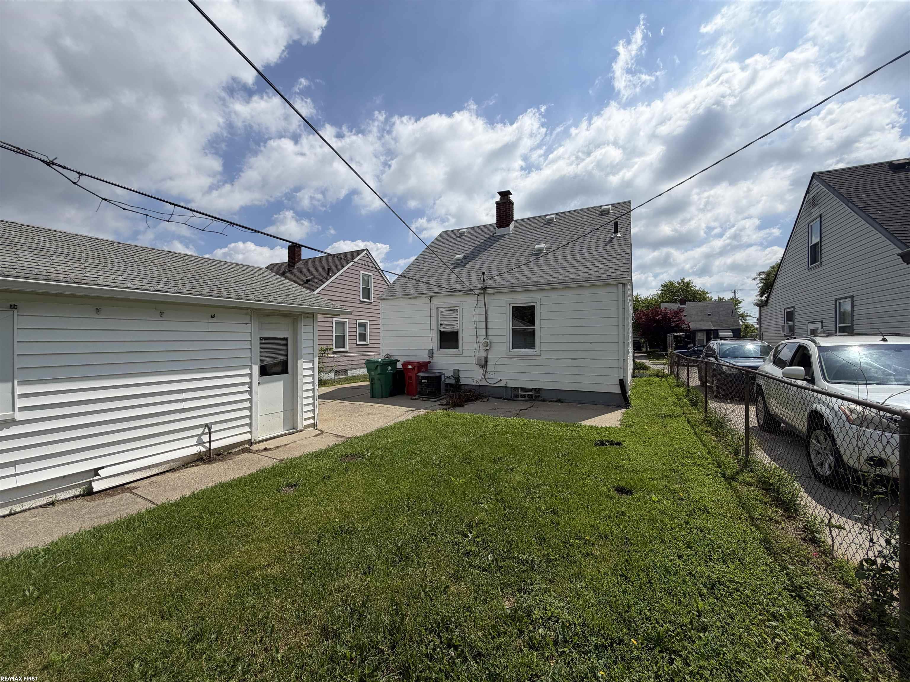 22829 Normandy Avenue Eastpointe, MI 48021 - Photo 7 of 35
