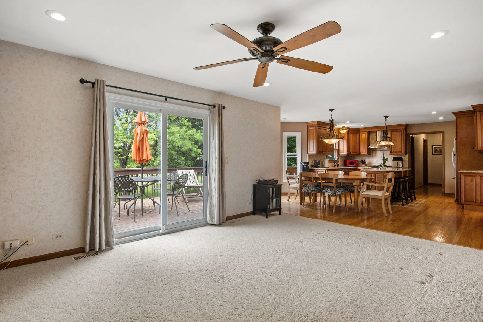39W118 Baert Road St. Charles, IL 60175 - Photo 16 of 33